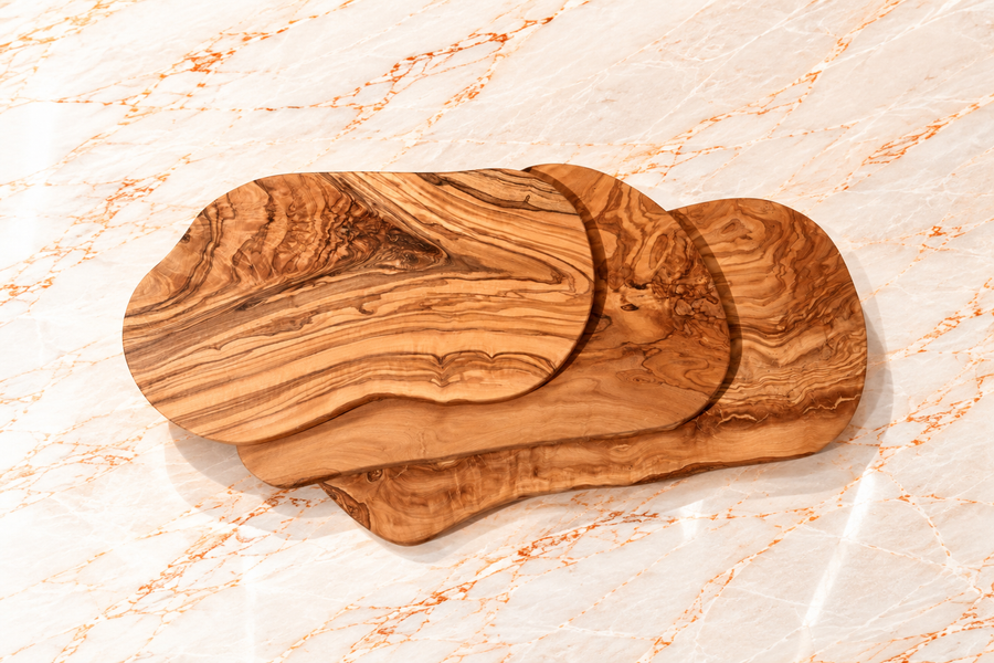Cutting & serving board, naturally shaped